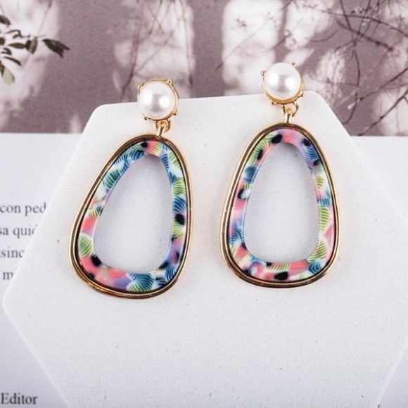 poshwithbon Jewelry - Multi-Color Pearl Fashion Geometric Earrings